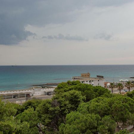 Al Tramonto Apartment Галиполи Екстериор снимка