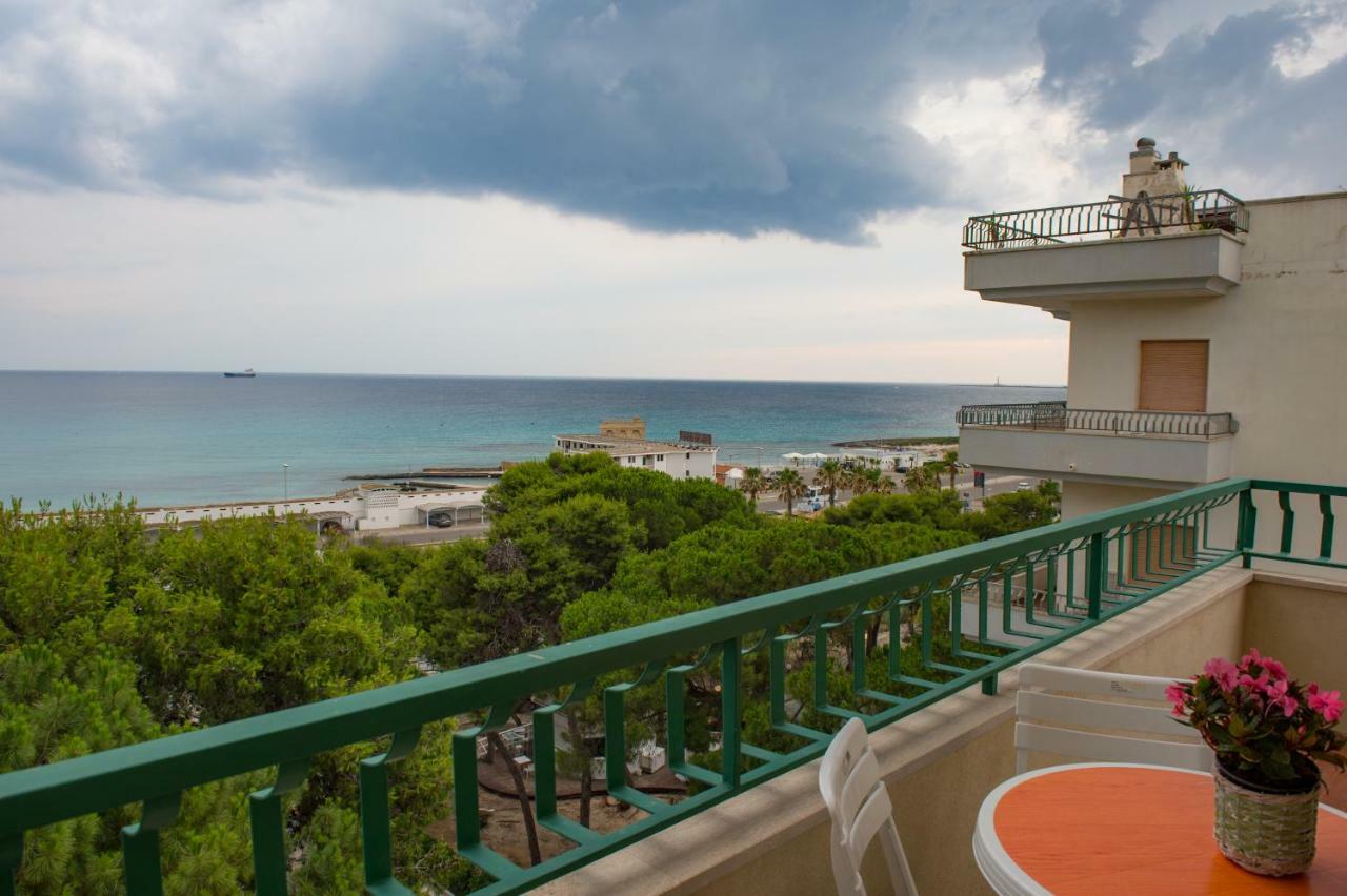 Al Tramonto Apartment Галиполи Екстериор снимка
