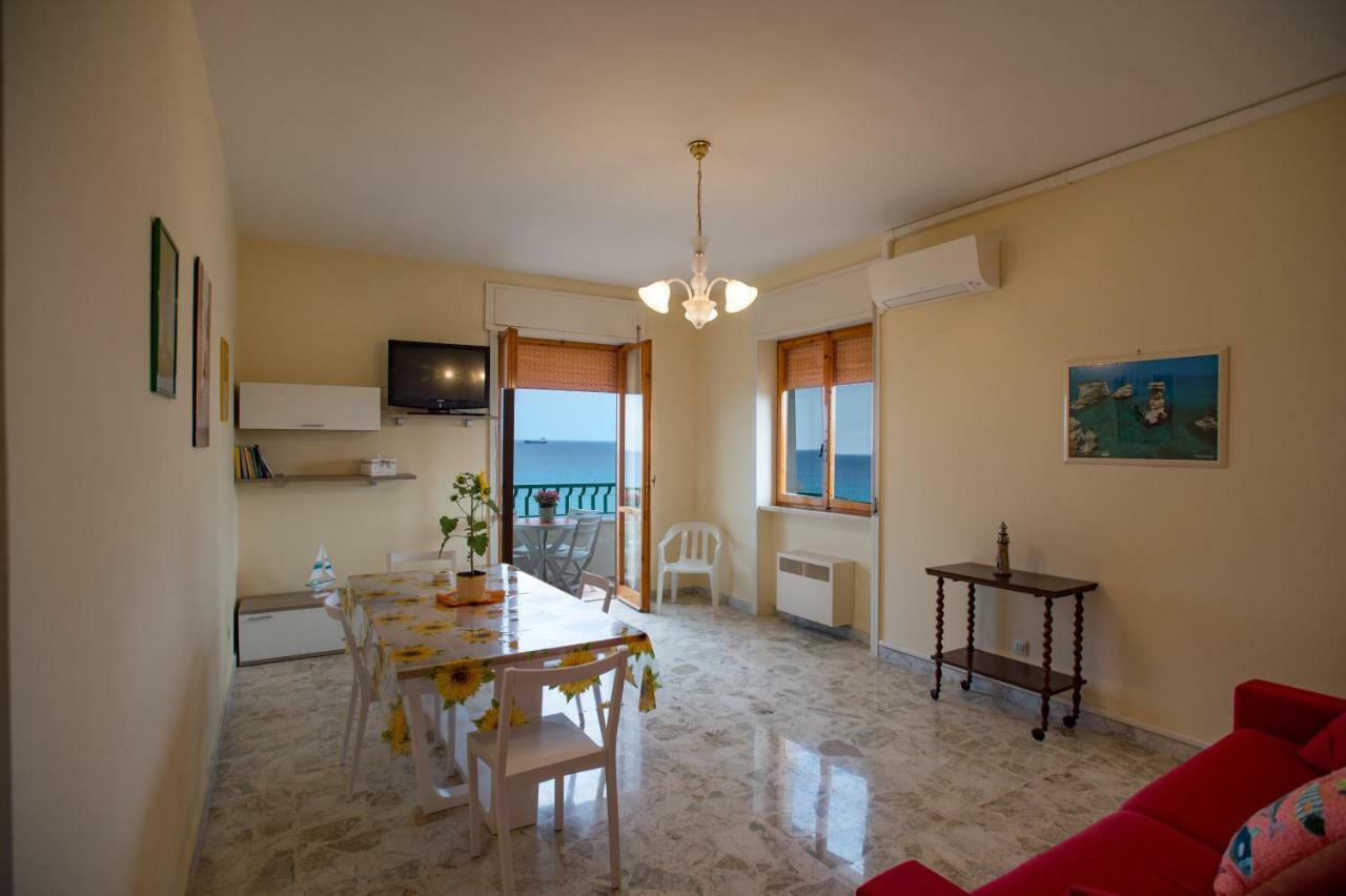 Al Tramonto Apartment Галиполи Екстериор снимка